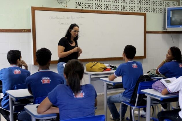 Matrícula para alunos novos da rede estadual começa hoje 9 Bahia ON