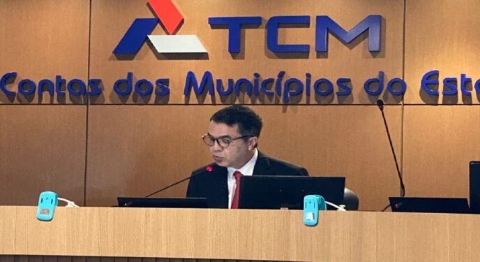 TCM determina que ex-prefeito baiano devolva R$ 272 mil ao Município