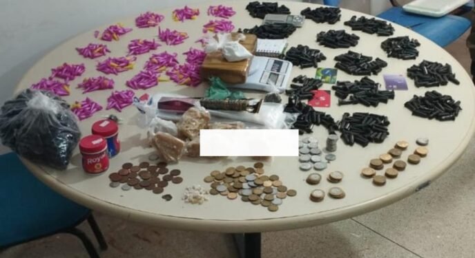 PM baiana prende suposto traficante com grande quantidade de drogas